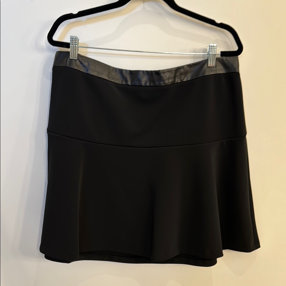 Leather trimmed Women's Skirt
